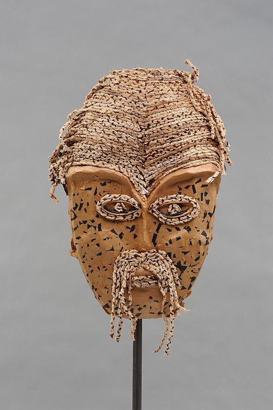 077.jpg - 77.Colette Dewulf(Stedelijke Academie voor Schone Kunsten, Sint Niklaas)-"Verwarde verstrengelde geest"