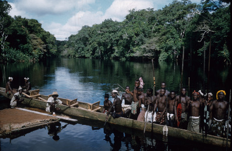 de prauw op de ruiki rivier